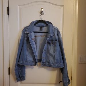 Lane Bryant Plus 26W distressed, cropped-waist, soft, stretchy Denim Jean jacket